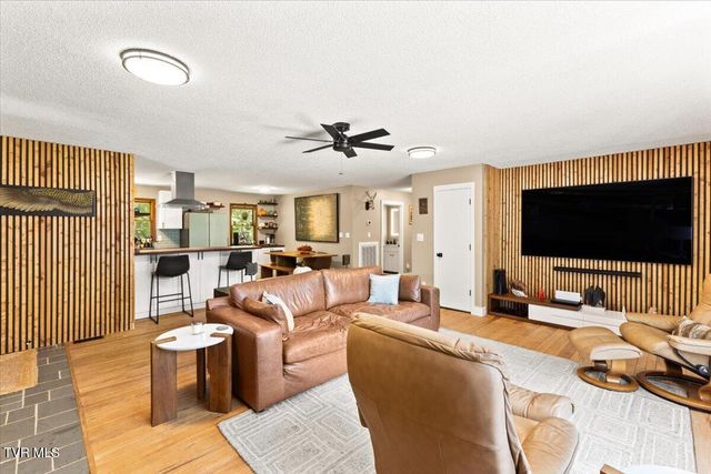 770 Copperhead Road, Elizabethton, TN 37643