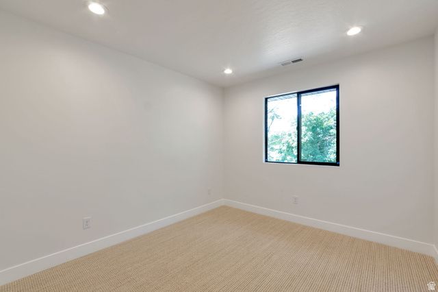 23 E 1500 S, Farmington, UT 84025