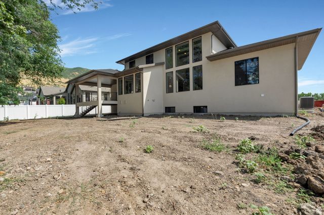 23 E 1500 S, Farmington, UT 84025