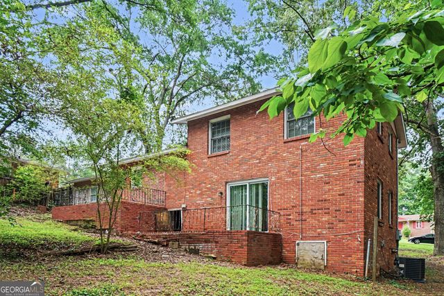 6436 Piney Circle SW, Mableton, GA 30126