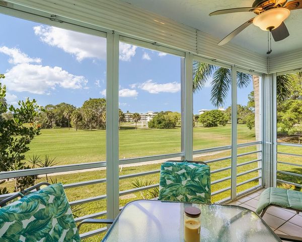 2671 S Course Drive 203, Pompano Beach, FL 33069