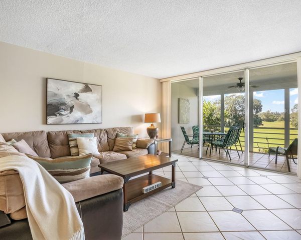 2671 S Course Drive 203, Pompano Beach, FL 33069