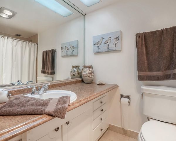 2671 S Course Drive 203, Pompano Beach, FL 33069