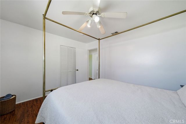956 W Wilson St, Costa Mesa, CA 92627