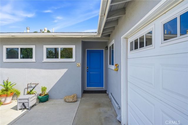 956 W Wilson St, Costa Mesa, CA 92627