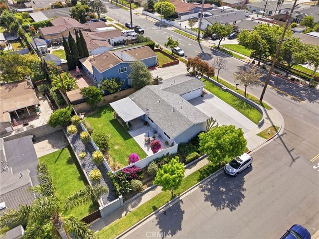956 W Wilson St, Costa Mesa, CA 92627