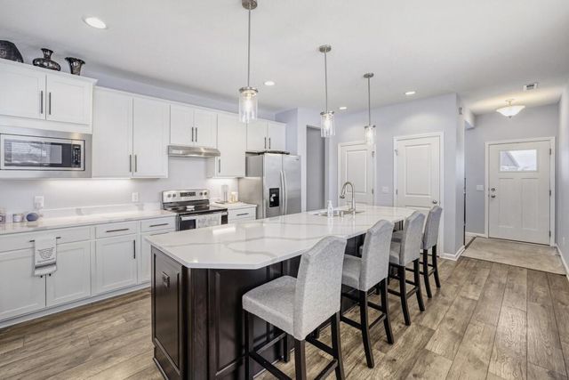 10298 Elm Lane, Rogers, MN 55374