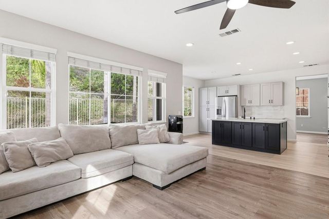 1514 W Borden, San Marcos, CA 92069