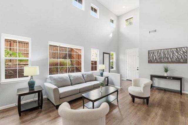 1514 W Borden, San Marcos, CA 92069