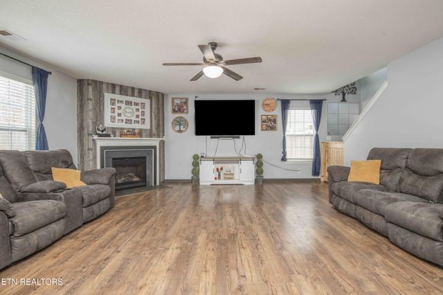 831 Old Towne Loop Drive, Seymour, TN 37865