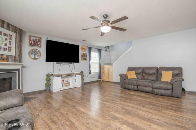 831 Old Towne Loop Drive, Seymour, TN 37865