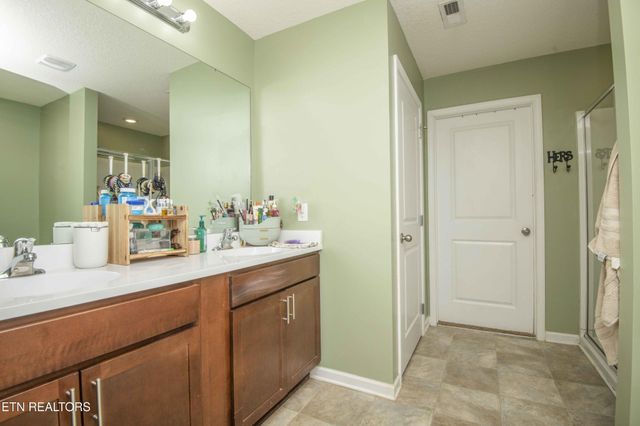 831 Old Towne Loop Drive, Seymour, TN 37865