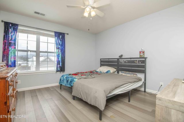 831 Old Towne Loop Drive, Seymour, TN 37865