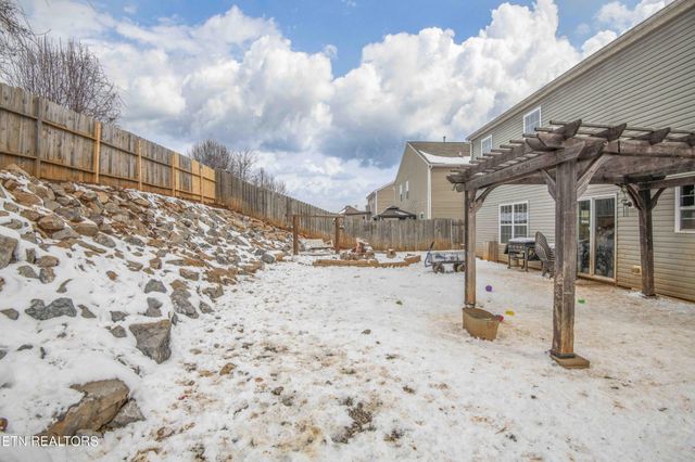 831 Old Towne Loop Drive, Seymour, TN 37865