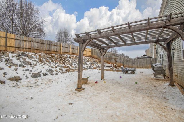 831 Old Towne Loop Drive, Seymour, TN 37865