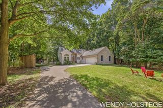 2080 W 32nd Street, Holland, MI 49423
