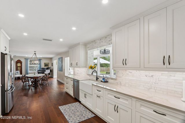 2443 HOLLY POINT Road E, Orange Park, FL 32073