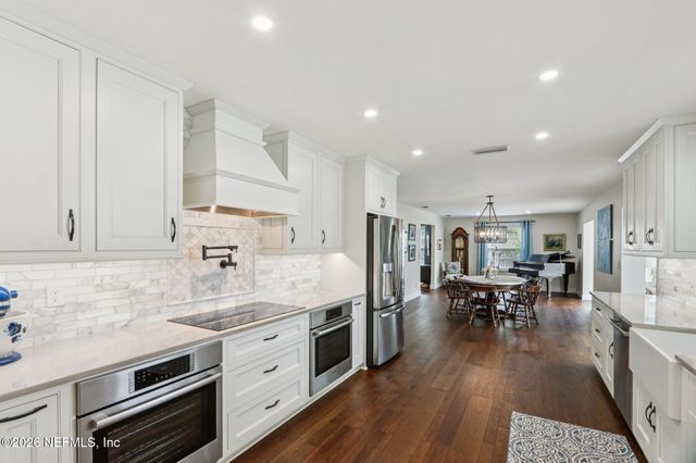 2443 HOLLY POINT Road E, Orange Park, FL 32073