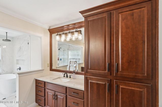 2443 HOLLY POINT Road E, Orange Park, FL 32073