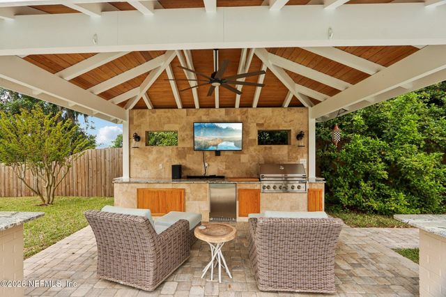 2443 HOLLY POINT Road E, Orange Park, FL 32073