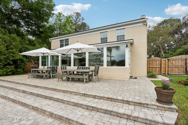 2443 HOLLY POINT Road E, Orange Park, FL 32073