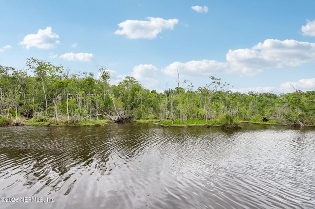 2443 HOLLY POINT Road E, Orange Park, FL 32073