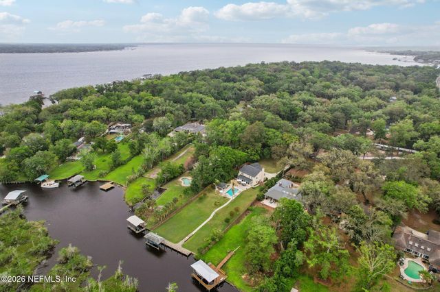 2443 HOLLY POINT Road E, Orange Park, FL 32073