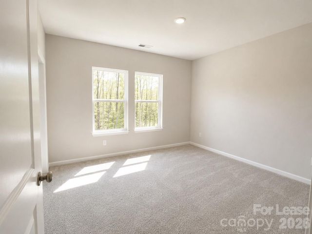 2332 Donnely Hills Lane, Charlotte, NC 28262