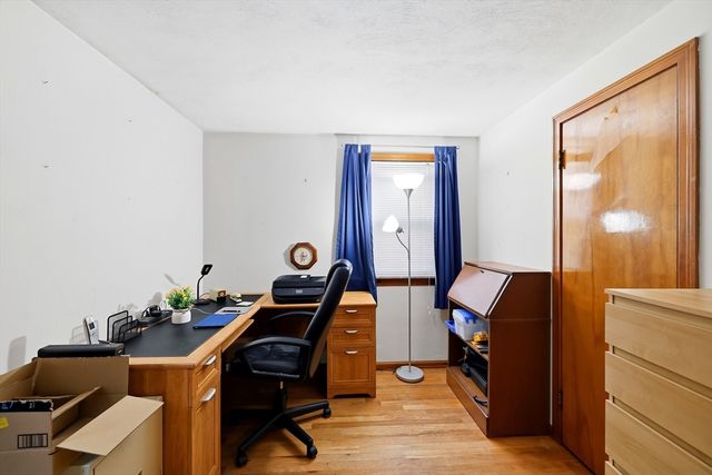 57 Arthur Street, Springfield, MA 01104
