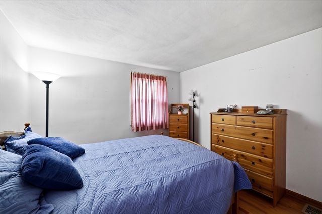 57 Arthur Street, Springfield, MA 01104