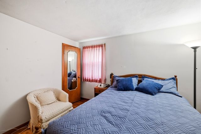 57 Arthur Street, Springfield, MA 01104