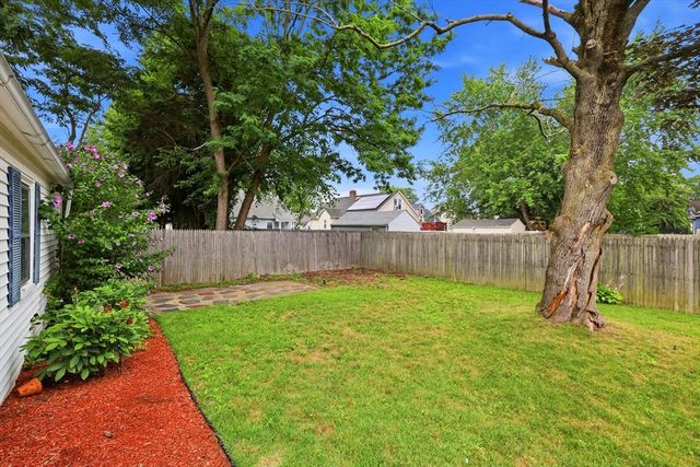 57 Arthur Street, Springfield, MA 01104