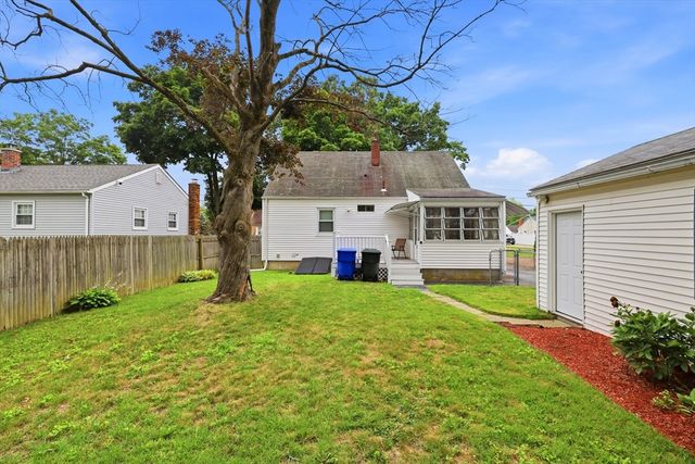 57 Arthur Street, Springfield, MA 01104