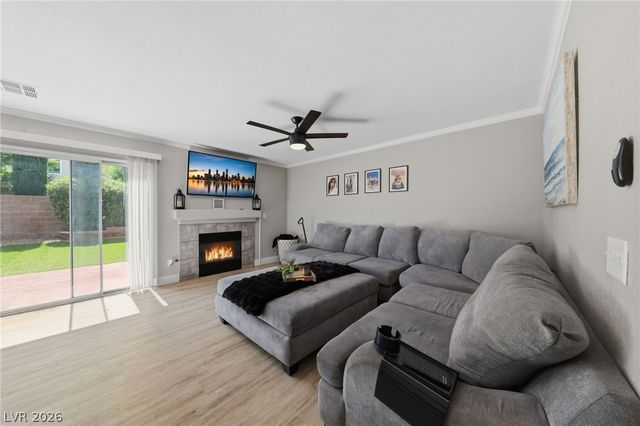9825 Via Delores Avenue, Las Vegas, NV 89117