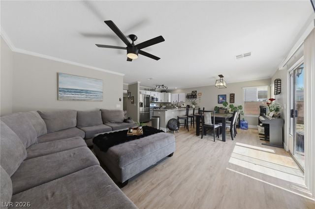 9825 Via Delores Avenue, Las Vegas, NV 89117