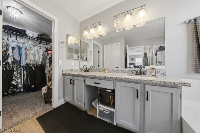 9825 Via Delores Avenue, Las Vegas, NV 89117