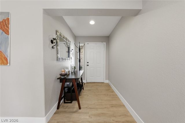9825 Via Delores Avenue, Las Vegas, NV 89117