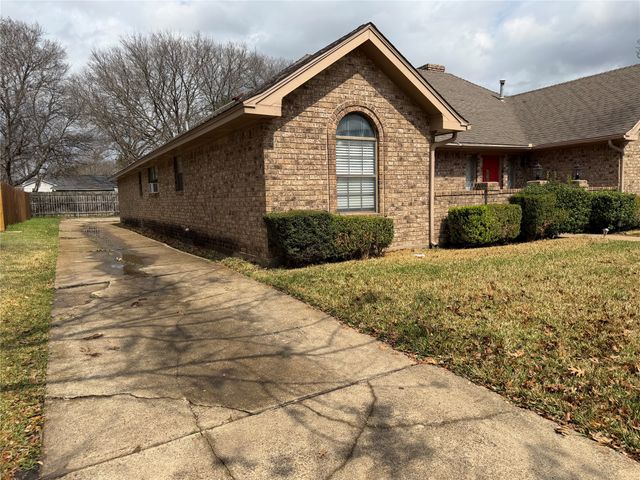 507 Martindale Drive, Lancaster, TX 75146