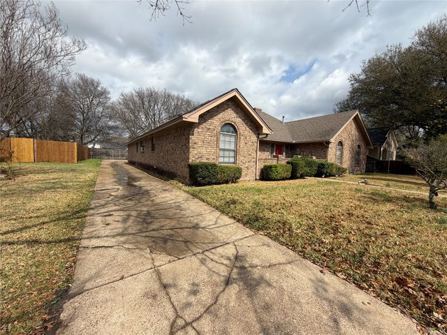507 Martindale Drive, Lancaster, TX 75146