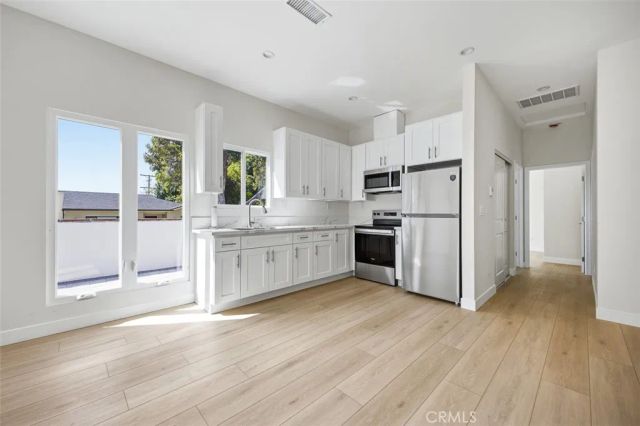 1431 Montgomery A, Glendale, CA 91202