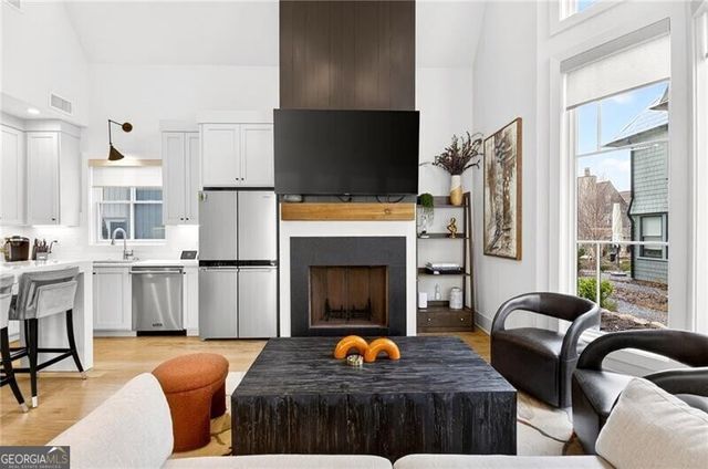 110 Channing Lane, Fayetteville, GA 30214