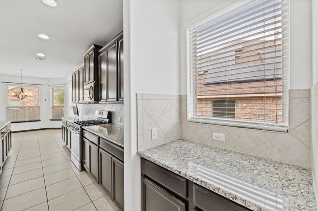 221 Mandana ST, Leander, TX 78641