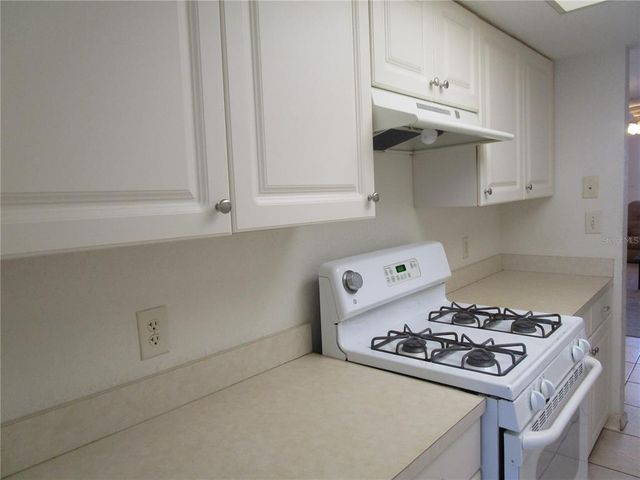 1950 59TH AVENUE N 212, St Petersburg, FL 33714