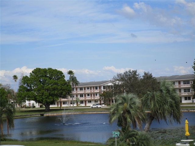 1950 59TH AVENUE N 212, St Petersburg, FL 33714
