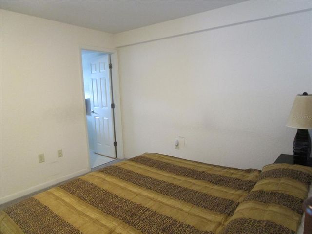 1950 59TH AVENUE N 212, St Petersburg, FL 33714