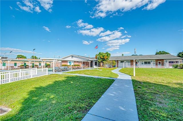 1950 59TH AVENUE N 212, St Petersburg, FL 33714