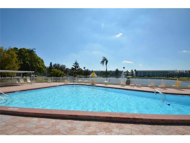 1950 59TH AVENUE N 212, St Petersburg, FL 33714
