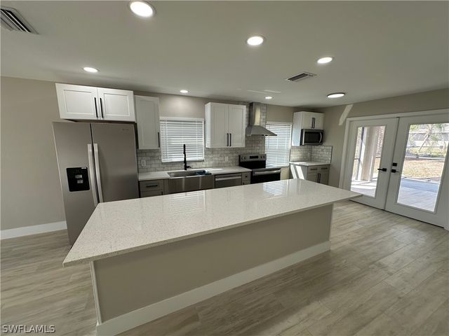 9161 Seville RD, Fort Myers, FL 33967