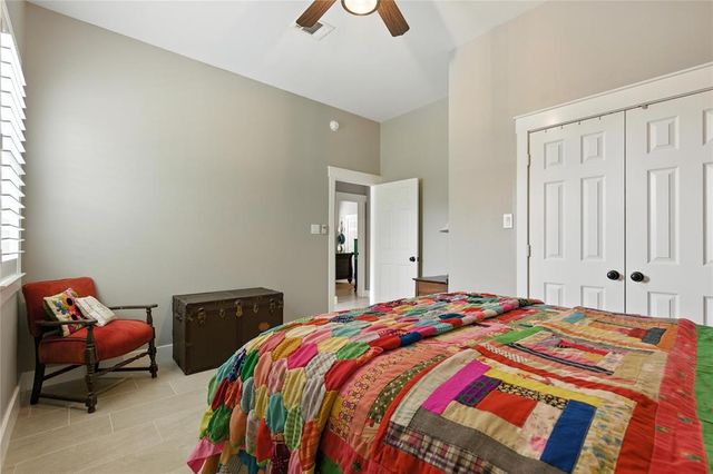 11701 N L Street, La Porte, TX 77571