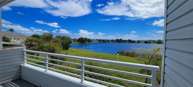 3445 NW 44th St 204, Oakland Park, FL 33309